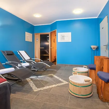 Zillertal Aparthotel Fuegen